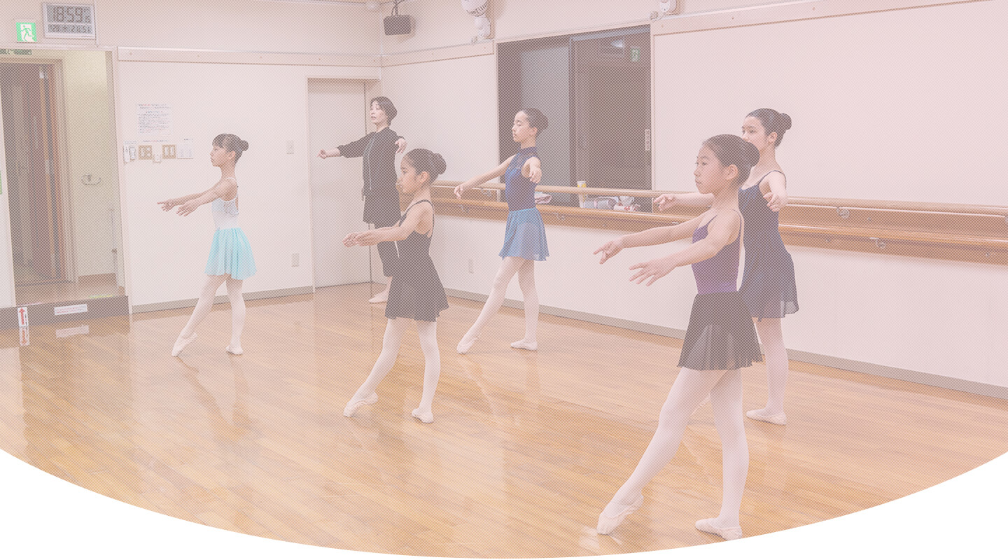有香潤バレエスタジオ レッスン風景